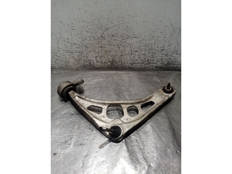 Recambio de brazo suspension inferior delantero izquierdo para bmw 3 (e46) 320 d referencia OEM IAM   