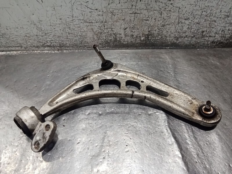 Recambio de brazo suspension inferior delantero derecho para bmw 3 (e46) 320 d referencia OEM IAM   