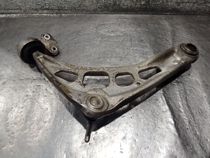 Recambio de brazo suspension inferior delantero derecho para bmw 3 (e46) 320 d referencia OEM IAM   