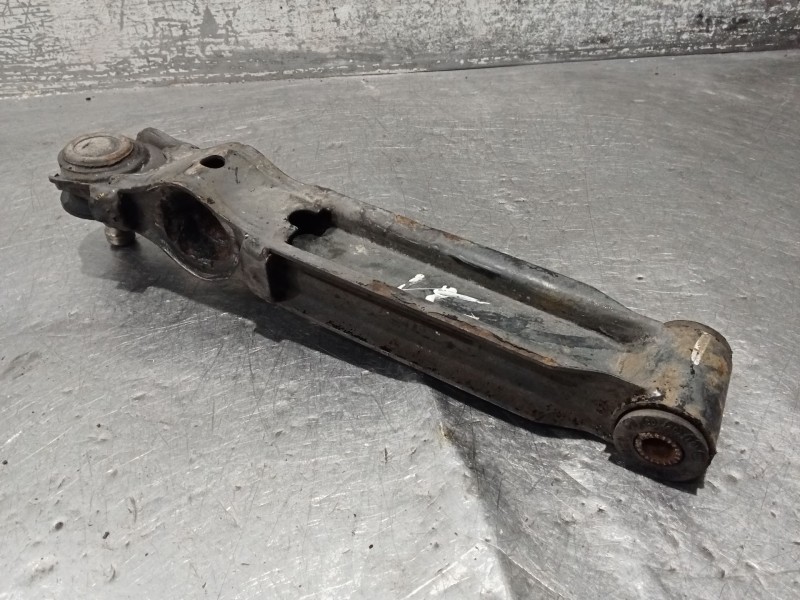 Recambio de brazo suspension inferior delantero izquierdo para suzuki alto vi (ff, ha24_) 1.1 (rf410) referencia OEM IAM   02