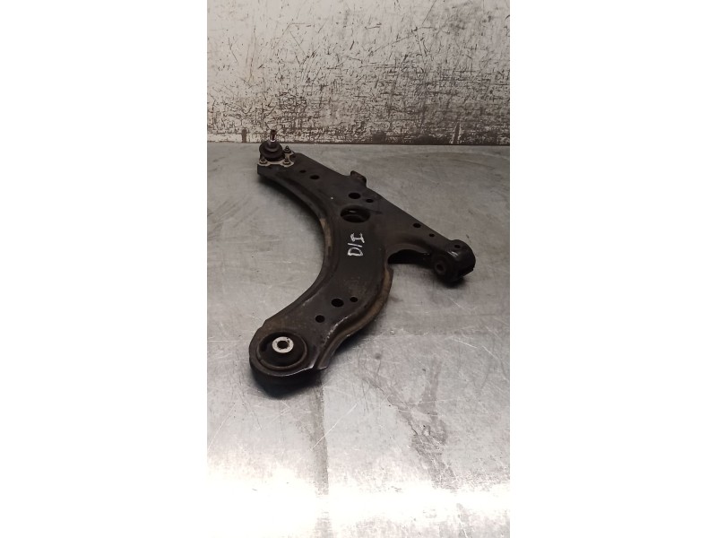 Recambio de brazo suspension inferior delantero izquierdo para volkswagen golf iv (1j1) 1.9 tdi referencia OEM IAM   98