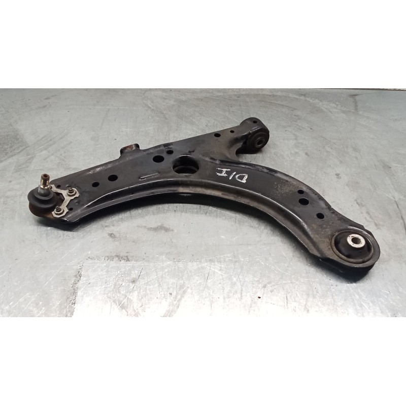 Recambio de brazo suspension inferior delantero izquierdo para volkswagen golf iv (1j1) 1.9 tdi referencia OEM IAM   98