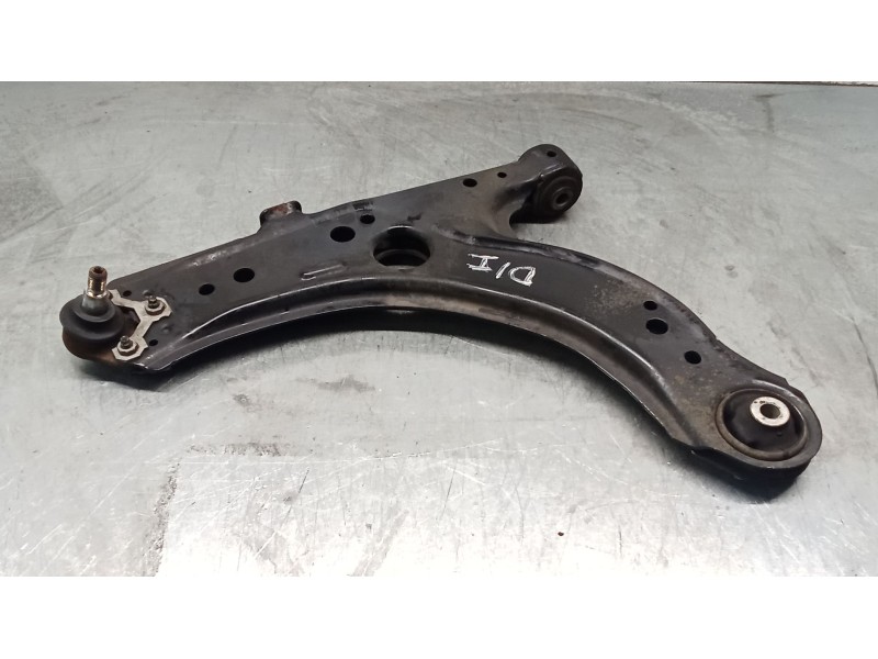 Recambio de brazo suspension inferior delantero izquierdo para volkswagen golf iv (1j1) 1.9 tdi referencia OEM IAM   98