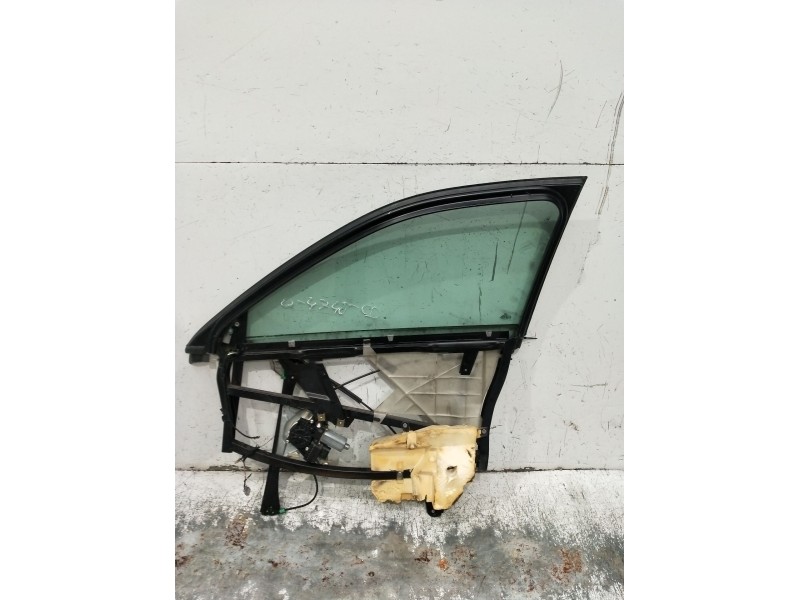 Recambio de elevalunas delantero derecho para audi a4 b5 (8d2) 2.5 tdi quattro referencia OEM IAM 8D0837754C 4P 