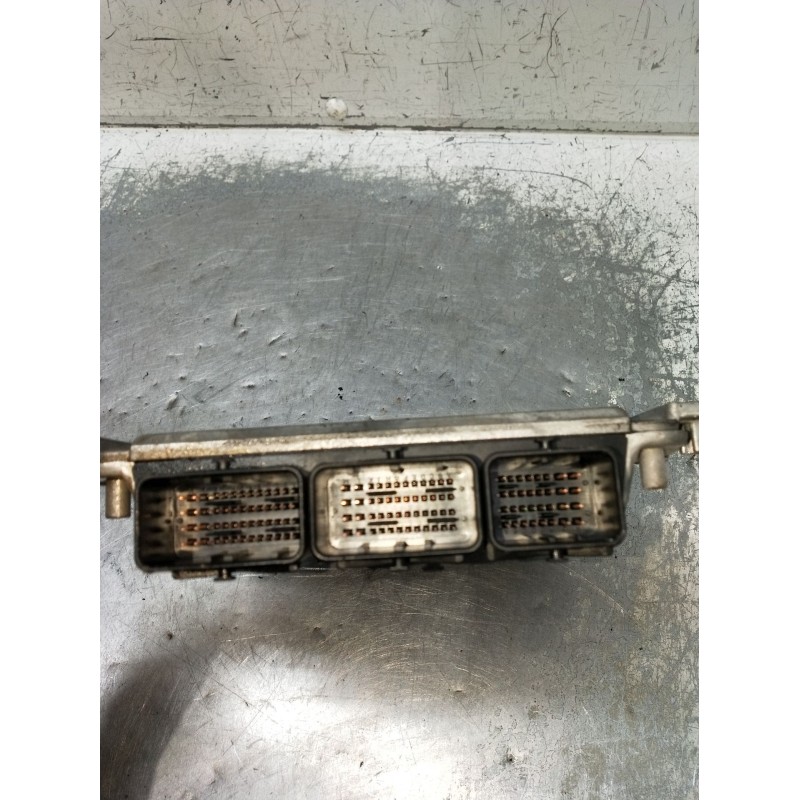 Recambio de centralita motor uce para volvo v40 station wagon (645) 1.9 di referencia OEM IAM 0281010441 H0M8200065996 28SA5006 