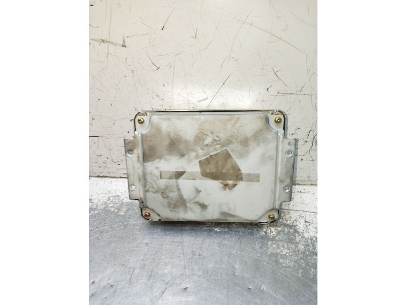 Recambio de centralita motor uce para toyota corolla (_e12_) 1.6 vvt-i (zze121_) referencia OEM IAM 8966202750 MB1752008262 2002