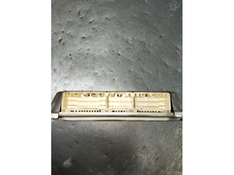 Recambio de centralita motor uce para toyota corolla (_e12_) 1.6 vvt-i (zze121_) referencia OEM IAM 8966202750 MB1752008262 2002