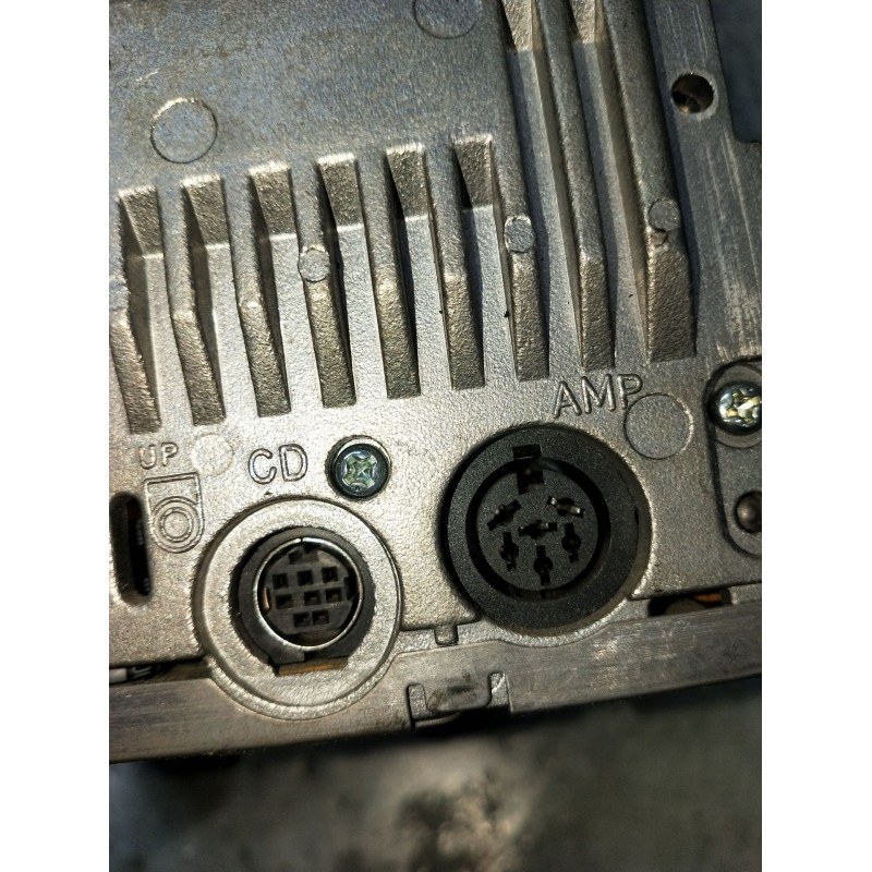 Recambio de sistema audio / radio cd para volvo v40 station wagon (645) 1.9 di referencia OEM IAM 35337751 V00700Y8229164G 2000