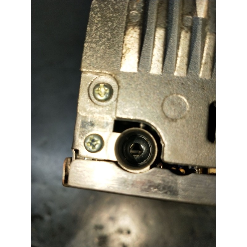 Recambio de sistema audio / radio cd para volvo v40 station wagon (645) 1.9 di referencia OEM IAM 35337751 V00700Y8229164G 2000