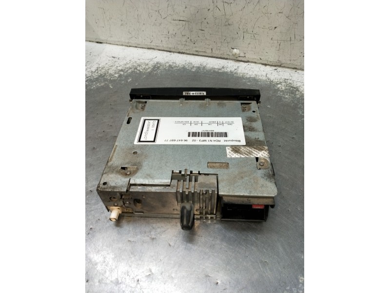 Recambio de sistema audio / radio cd para citroën c4 i (lc_) 1.6 hdi referencia OEM IAM 7645138393 024188 2006