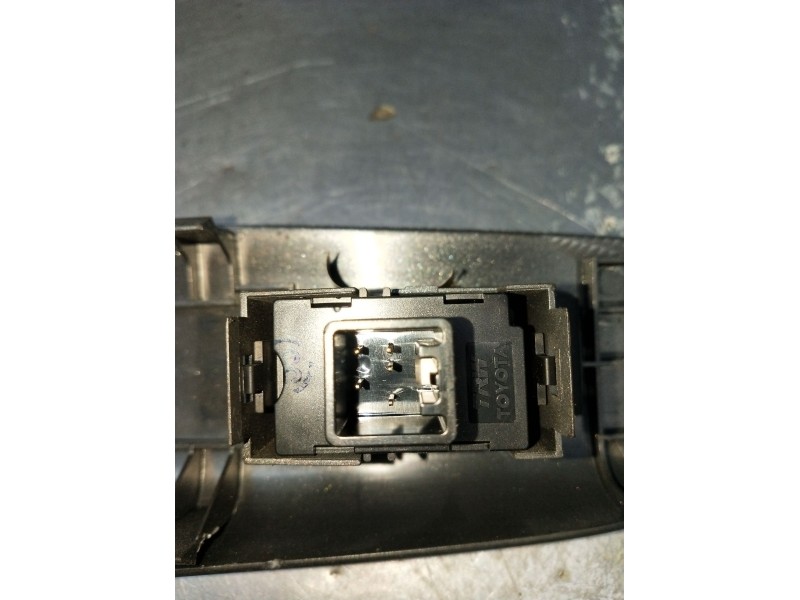 Recambio de mando elevalunas delantero derecho para toyota corolla (_e12_) 1.6 vvt-i (zze121_) referencia OEM IAM 54035108 84801