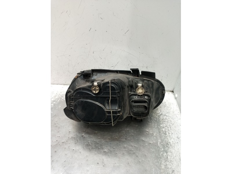 Recambio de faro izquierdo para volkswagen golf iv (1j1) 1.9 tdi referencia OEM IAM   