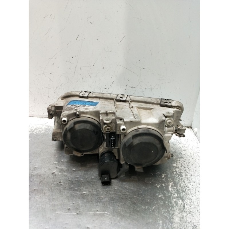 Recambio de faro derecho para volvo v40 station wagon (645) 1.9 di referencia OEM IAM 1AG00786134 30899683 2000