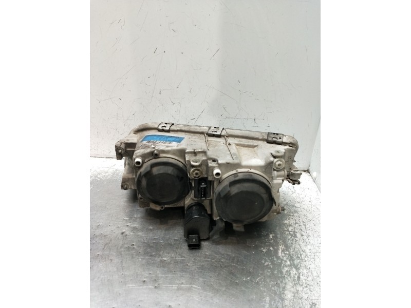 Recambio de faro derecho para volvo v40 station wagon (645) 1.9 di referencia OEM IAM 1AG00786134 30899683 2000