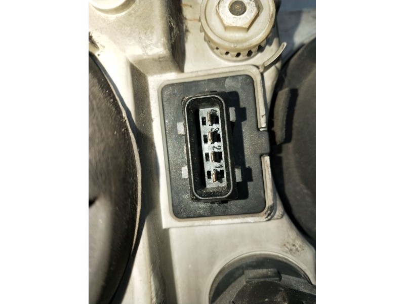 Recambio de faro izquierdo para volvo v40 station wagon (645) 1.9 di referencia OEM IAM 1AG00786133 30899682 2000