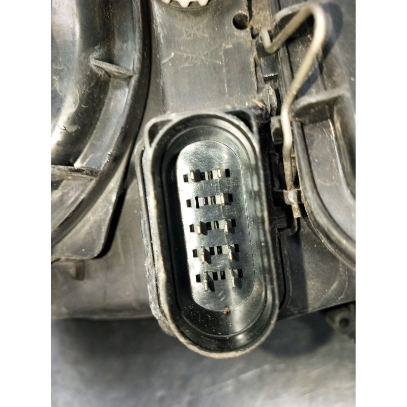 Recambio de faro derecho para seat cordoba (6l2) 1.9 sdi referencia OEM IAM 6L1941022A 89306240 