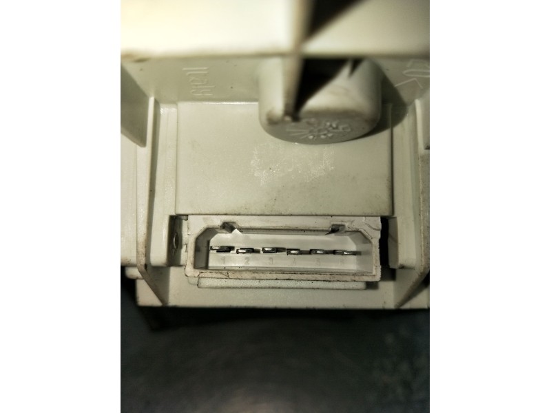 Recambio de piloto trasero derecho para audi a3 (8l1) 1.6 referencia OEM IAM 8L0945096B  2000