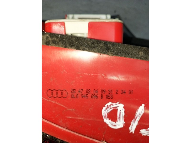 Recambio de piloto trasero derecho para audi a3 (8l1) 1.6 referencia OEM IAM 8L0945096B  2000