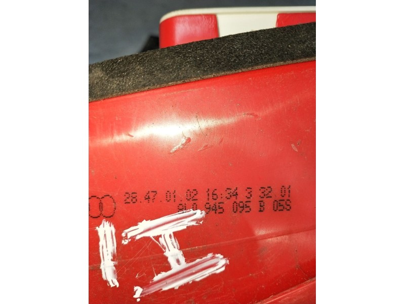 Recambio de piloto trasero izquierdo para audi a3 (8l1) 1.6 referencia OEM IAM 8L0945095B  2000