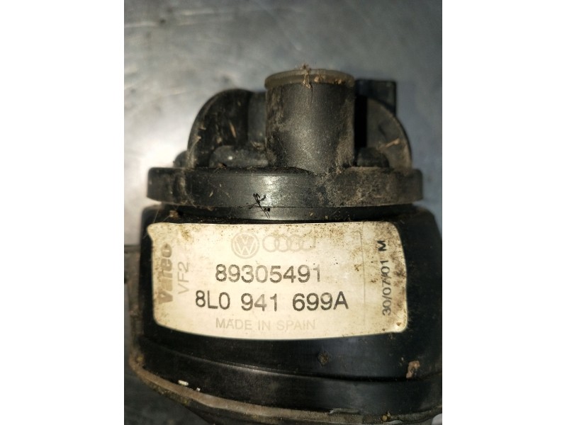 Recambio de faro antiniebla izquierdo para audi a3 (8l1) 1.6 referencia OEM IAM 8L0941699A 89305491 2000