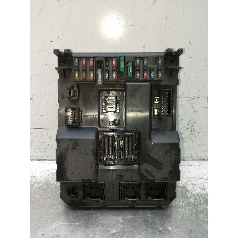 Recambio de caja reles / fusibles para peugeot 307 (3a/c) 1.6 16v referencia OEM IAM 9651196880 BSIJ0300 2001