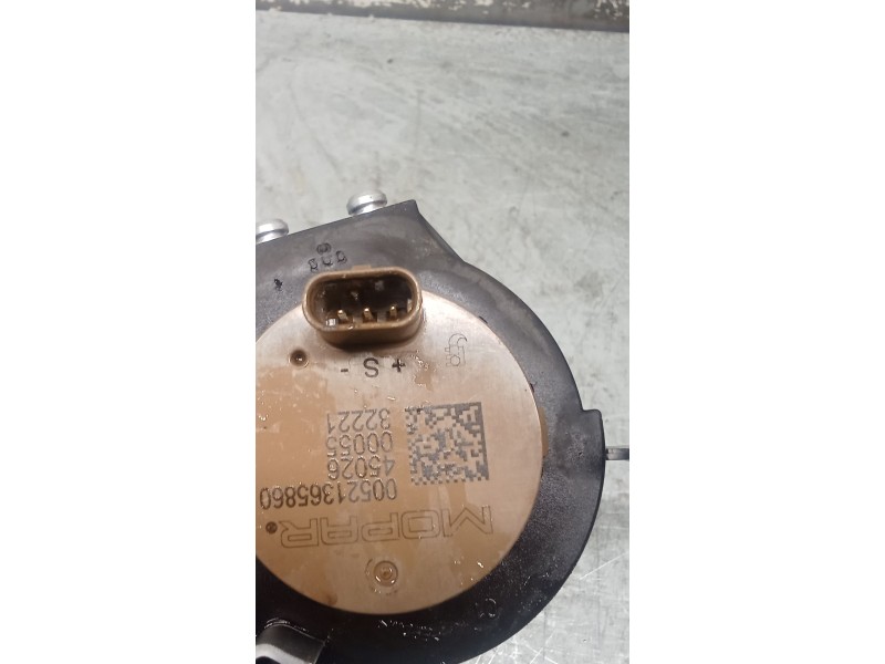 Recambio de bomba agua para jeep renegade referencia OEM IAM 00521365860  21