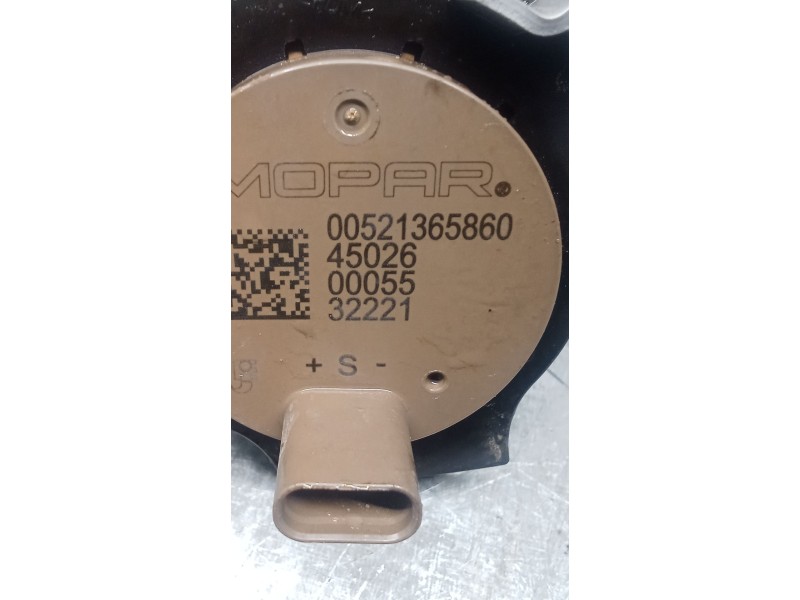 Recambio de bomba agua para jeep renegade referencia OEM IAM 00521365860  21