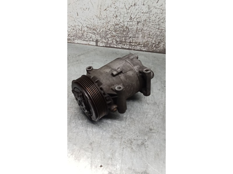 Recambio de compresor aire acondicionado para renault grand scénic ii (jm0/1_) 1.9 dci (jm14) referencia OEM IAM   06