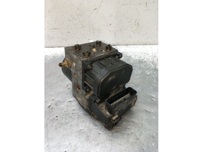 Recambio de abs para volvo v40 station wagon (645) 1.9 di referencia OEM IAM 0273004224 281544 2000