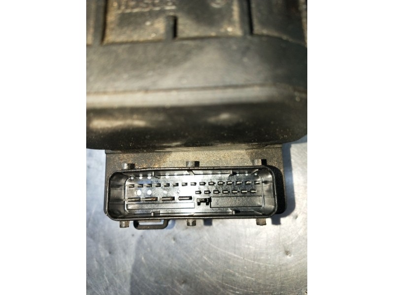 Recambio de abs para volvo v40 station wagon (645) 1.9 di referencia OEM IAM 0273004224 281544 2000