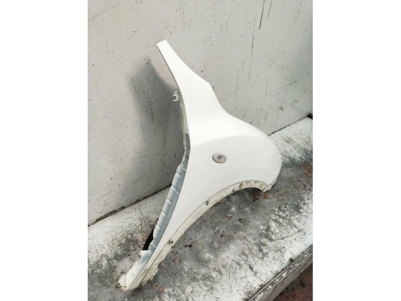 Recambio de aleta delantera derecha para nissan juke (f15) 1.6 dig-t referencia OEM IAM   2010