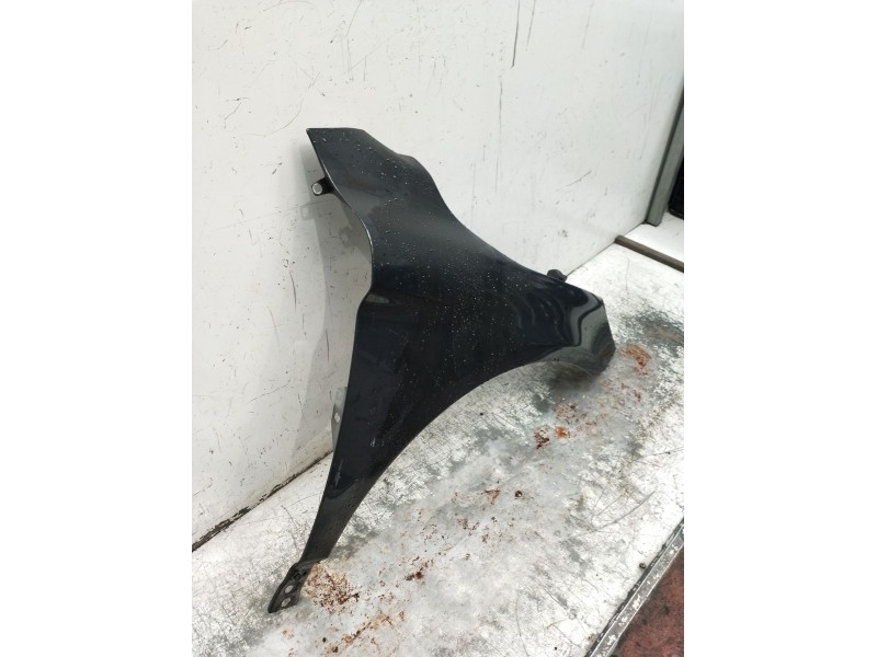 Recambio de aleta delantera derecha para volvo xc60 kinetic awd referencia OEM IAM   2008