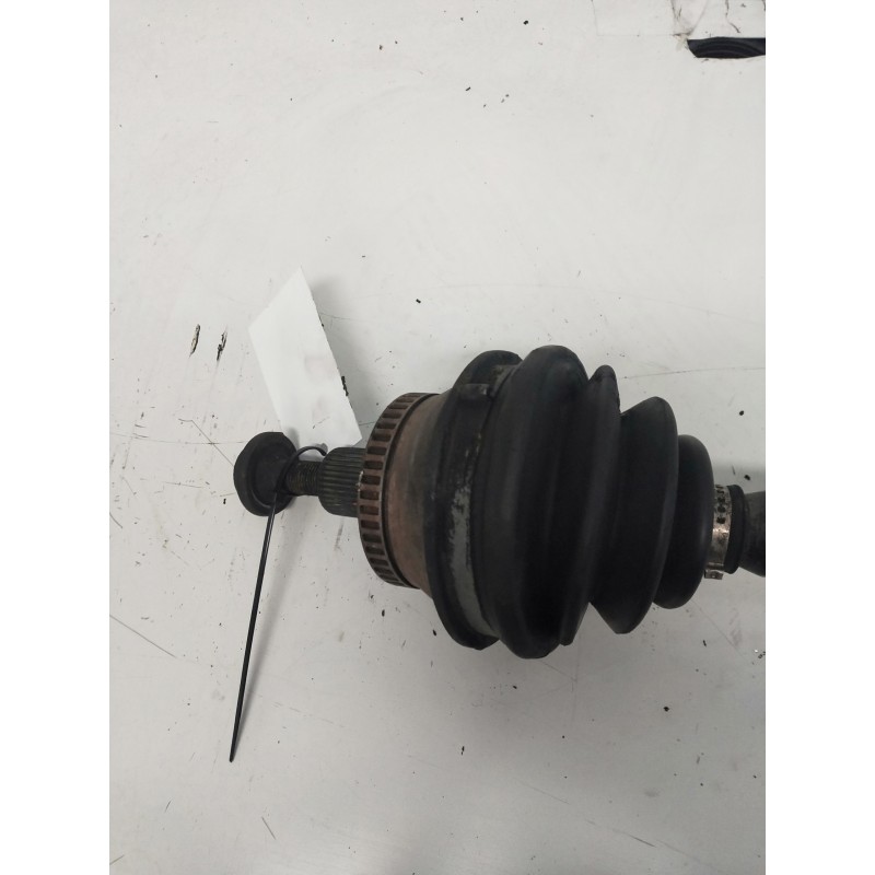 Recambio de transmision delantera derecha para audi a4 avant (b5) 2.5 tdi referencia OEM IAM J2BB  