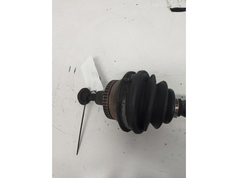 Recambio de transmision delantera derecha para audi a4 avant (b5) 2.5 tdi referencia OEM IAM J2BB  