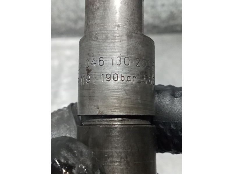 Recambio de inyector para audi a6 c4 (4a2) 2.5 tdi referencia OEM IAM 046130201F  BOSCH