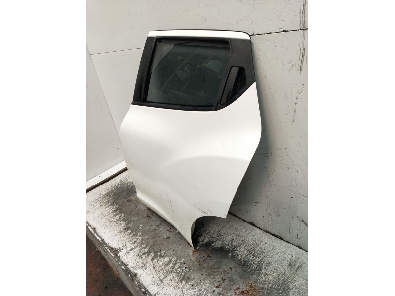 Recambio de puerta trasera izquierda para nissan juke (f15) 1.6 dig-t referencia OEM IAM  5P 2010