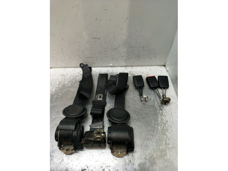 Recambio de juego cinturones trasero para audi a6 c4 (4a2) 2.5 tdi referencia OEM IAM  4P 1994
