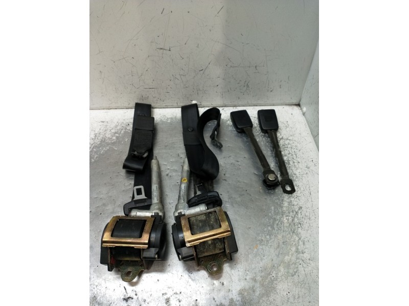 Recambio de juego cinturones delantero para audi a6 c4 (4a2) 2.5 tdi referencia OEM IAM  4P 1994