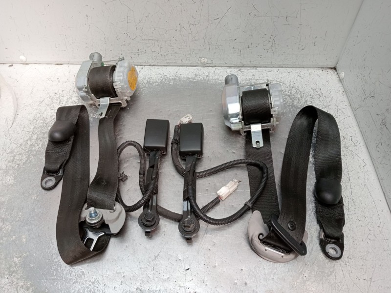 Recambio de juego cinturones delantero para hyundai i40 i (vf) 1.7 crdi referencia OEM IAM   2012 4P