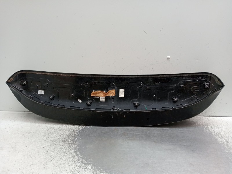 Recambio de aleron trasero para jeep renegade referencia OEM IAM   2021