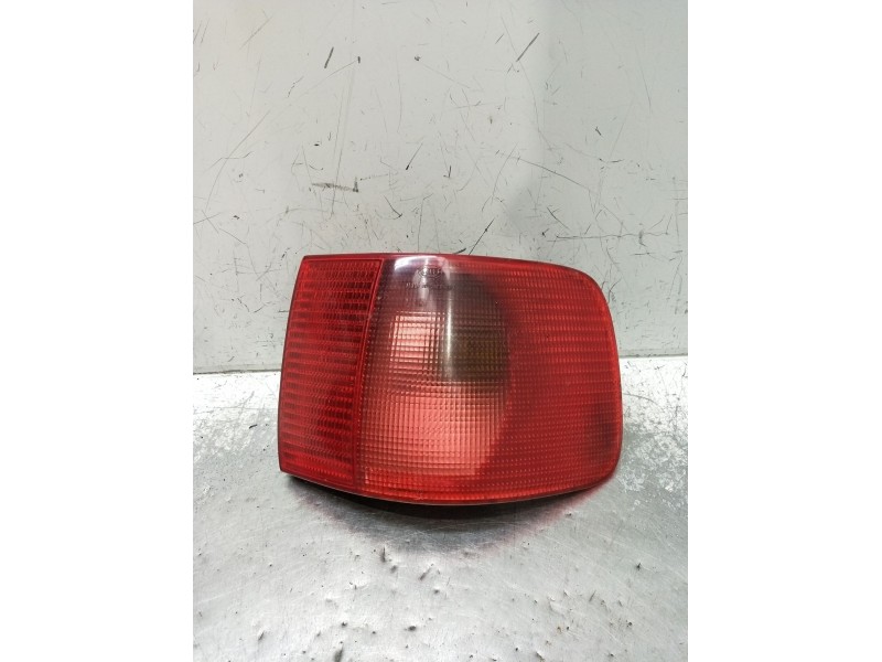 Recambio de piloto trasero derecho para audi a6 c4 (4a2) 2.5 tdi referencia OEM IAM   1994