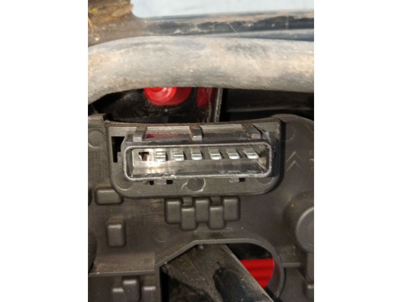 Recambio de piloto trasero izquierdo para citroën xsara (n1) 1.6 i referencia OEM IAM   1997