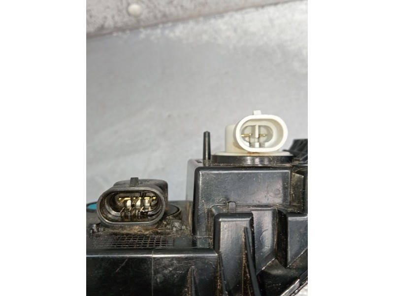 Recambio de piloto delantero derecho para jeep renegade referencia OEM IAM 521777730 04091099600010 2021