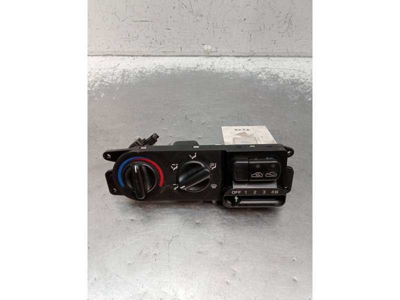 Recambio de mando calefaccion / aire acondicionado para hyundai lantra berlina (rd) 1.6 cat referencia OEM IAM   1996