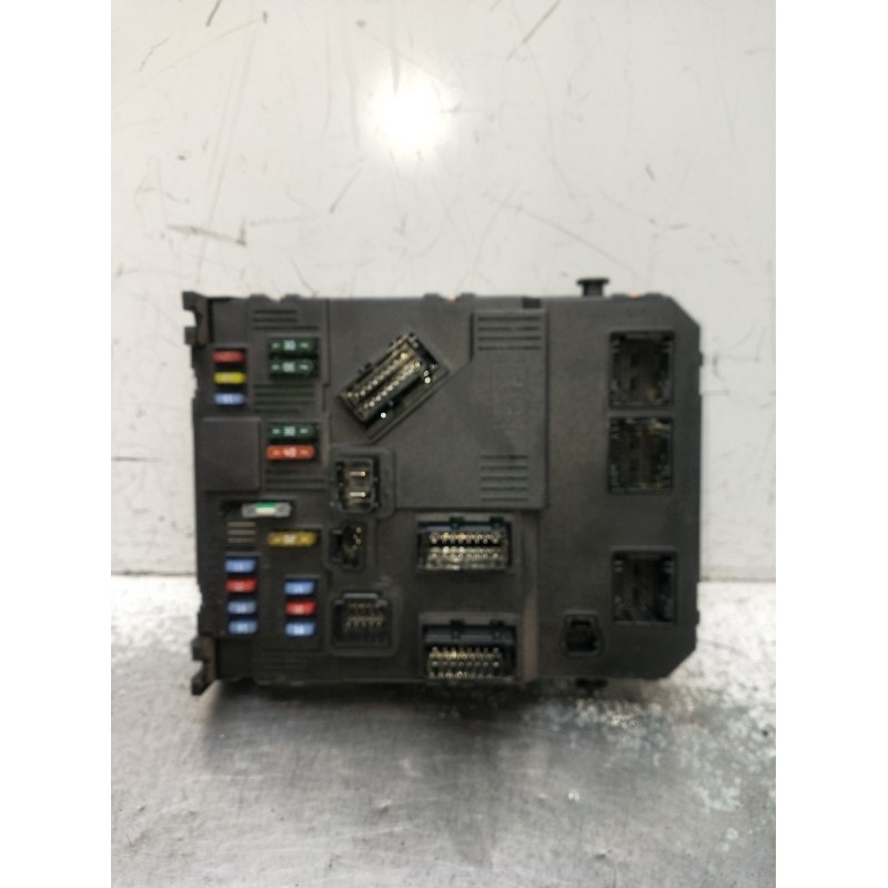 Recambio de caja reles / fusibles para citroën xsara picasso (n68) 2.0 hdi referencia OEM IAM 9653667580 BSIE0100 2004