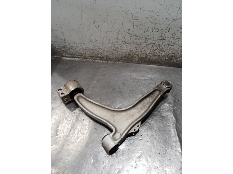 Recambio de brazo suspension inferior delantero derecho para opel vectra c (z02) 1.8 16v referencia OEM IAM   03