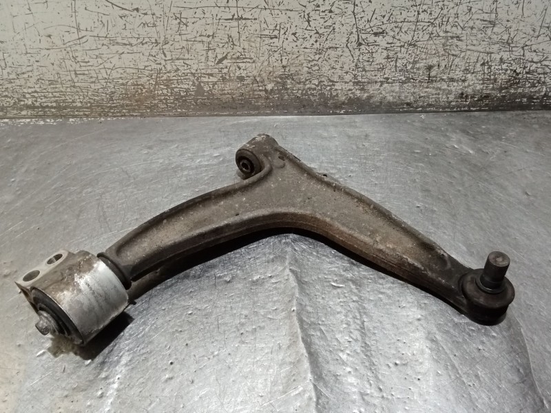 Recambio de brazo suspension inferior delantero derecho para saab 9-3 (ys3f, e79, d79, d75) 1,8t referencia OEM IAM   08