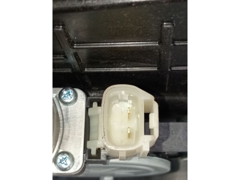 Recambio de elevalunas trasero izquierdo para kia carens iv 1.7 crdi referencia OEM IAM 83470A4000  2013 5P
