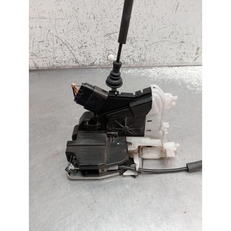 Recambio de motor cierre centralizado delantero izquierdo para kia carens iv 1.7 crdi referencia OEM IAM   2013 5P