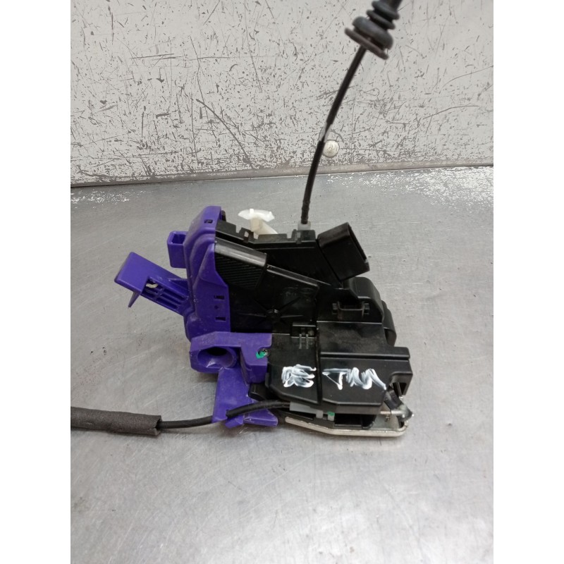 Recambio de motor cierre centralizado trasero derecho para kia carens iv 1.7 crdi referencia OEM IAM 81420A4030  2013 5P